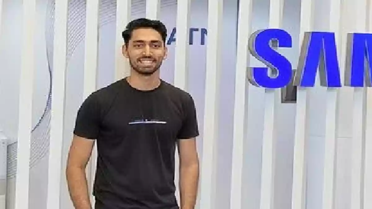 बजता रहा 'इशाका' का फोन