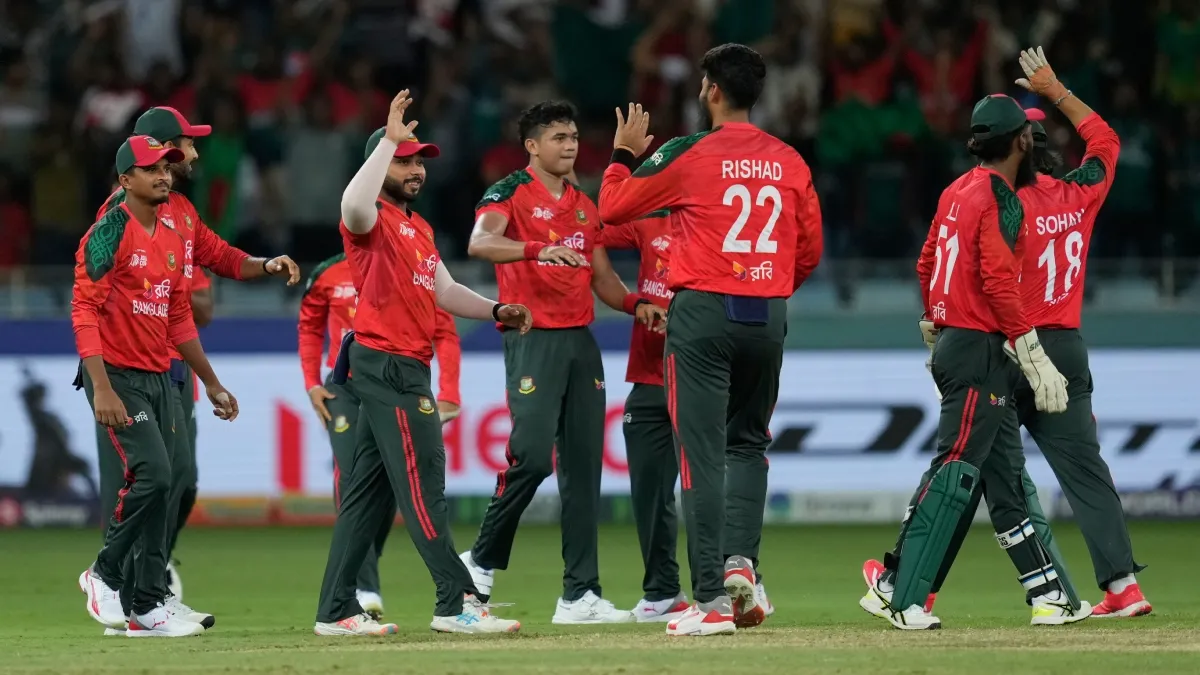 बांग्लादेश क्रिकेट बोर्ड को खिलाड़ियों की मांग के आगे झुकना पड़ा