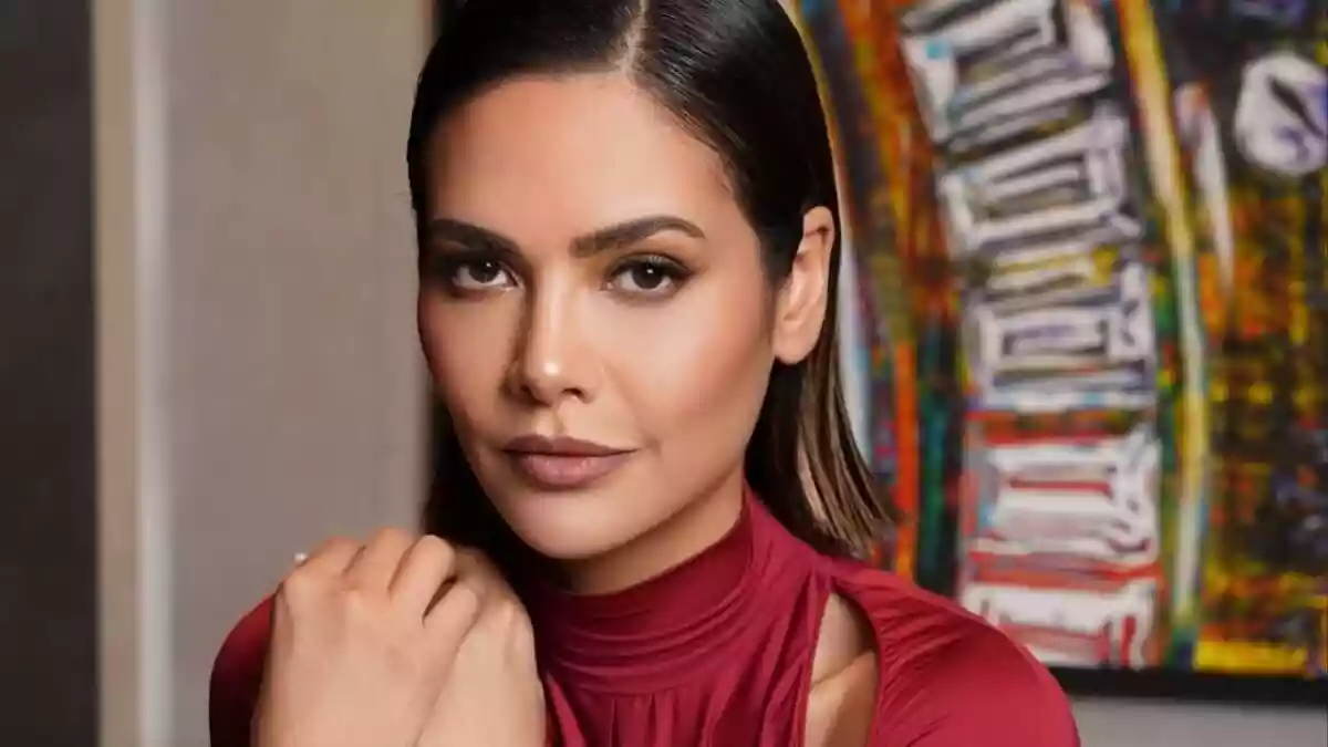 ईशा गुप्ता इस समय यूएई में फंसी हुई हैं. यूएस-इजरायल ने ईरान पर जो हमला किया, उससे पूरा मिडल ईस्ट दहल चुका है. दोनों पक्षों से जोरदार लड़ाई जारी है. ऐसे में एक्ट्रेस ने इंडिया अपनी घर