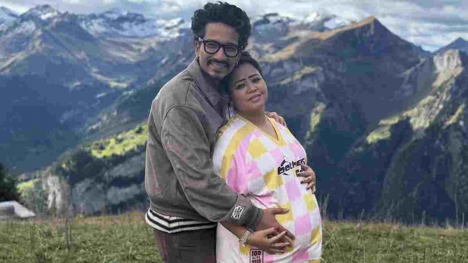 भारती ने फ्लॉन्ट किया बेबी बंप