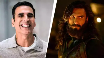 भूत बंगला के आने से धुरंधर 2 के शोज आधे हो चुके हैं. लेकिन रणवीर सिंह की फिल्म के कलेक्शन में सिर्फ हल्की गिरावट आई है. अक्षय की फिल्म आने के बाद भी दर्शकों का क्रेज बरकरार है. 30 दिनों में