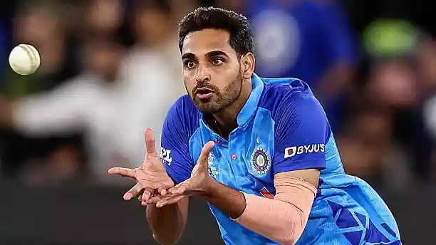 भुवनेश्वर कुमार को एक मौका तो दो