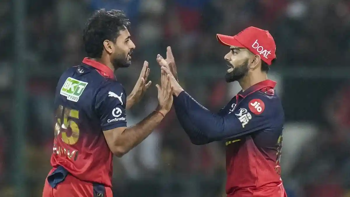 भुवनेश्वर ने IPL में जड़ा