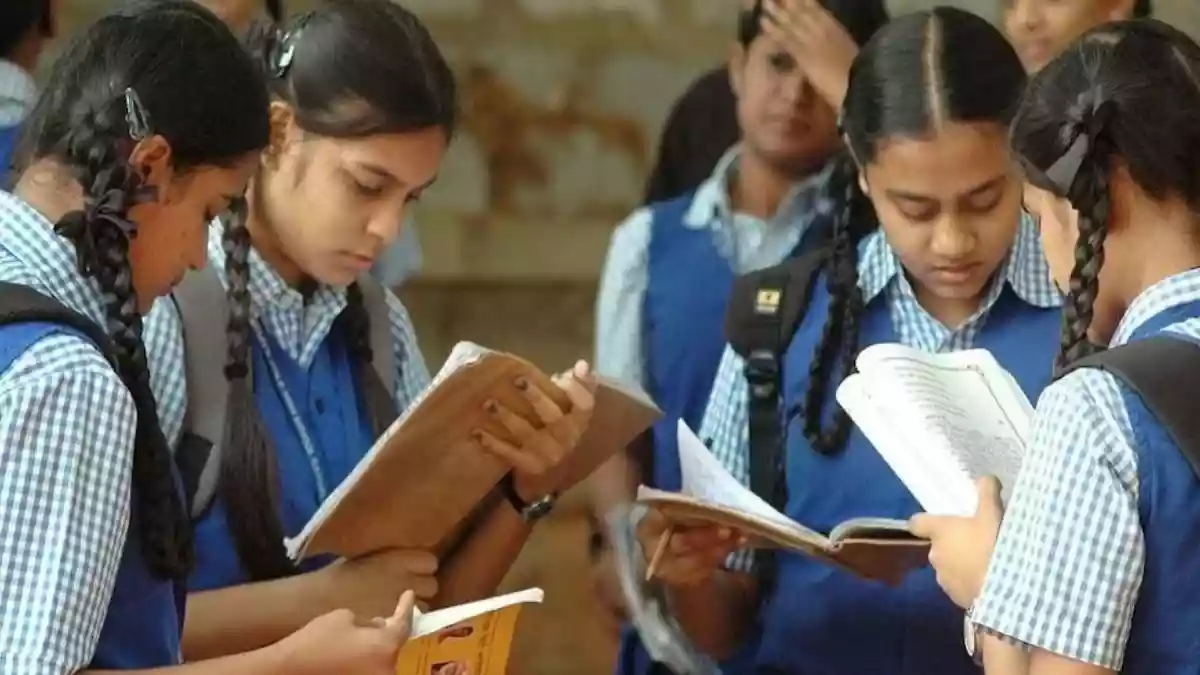 CBSE 10वीं, 12वीं बोर्ड परीक्षा की डेटशीट जारी, दो बार होंगे दसवीं