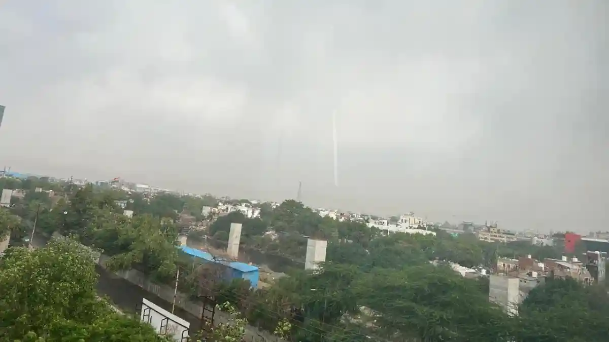 दिल्ली-NCR में बदला मौसम का मिजाज