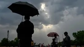 दिल्ली समेत इन राज्यों में बारिश से फिर बदला मौसम