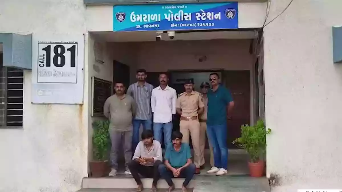 दो लड़कियां अचानक गायब हुईं