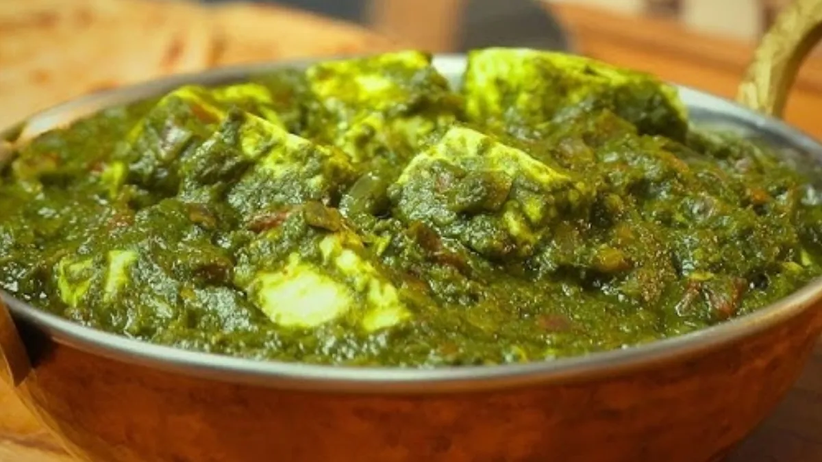 घर पर बनाएं ढाबा स्टाइल पालक पनीर