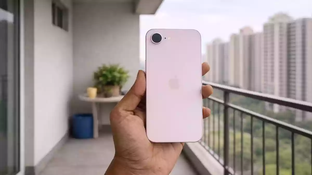 हमने यूज किया ऐपल का सबसे सस्ता iPhone 17e