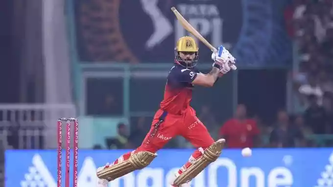 IPL के 'किंग' कोहली के 9 हजार रन पूरे
