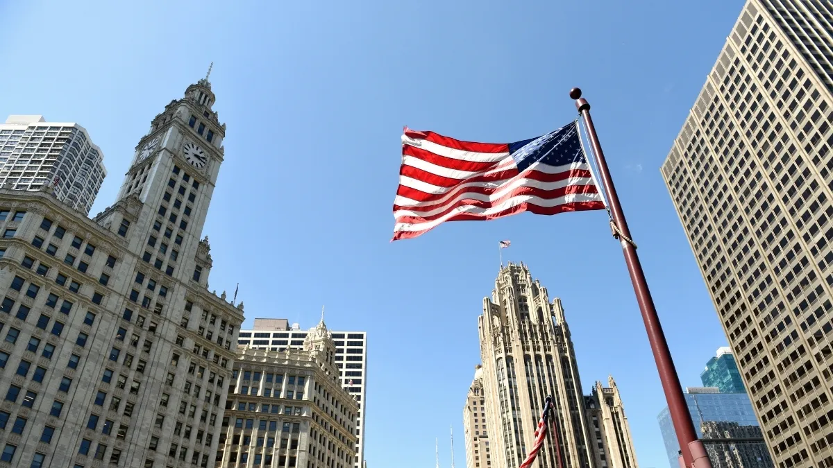 ईरान को दबाने की कोशिश में अमेरिका में महंगाई की आग