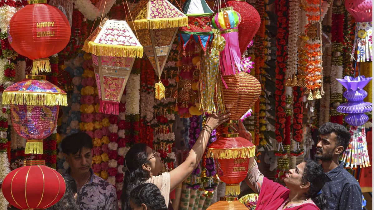 इस दिवाली 42% लोगों ने क्रेडिट कार्ड से ₹50