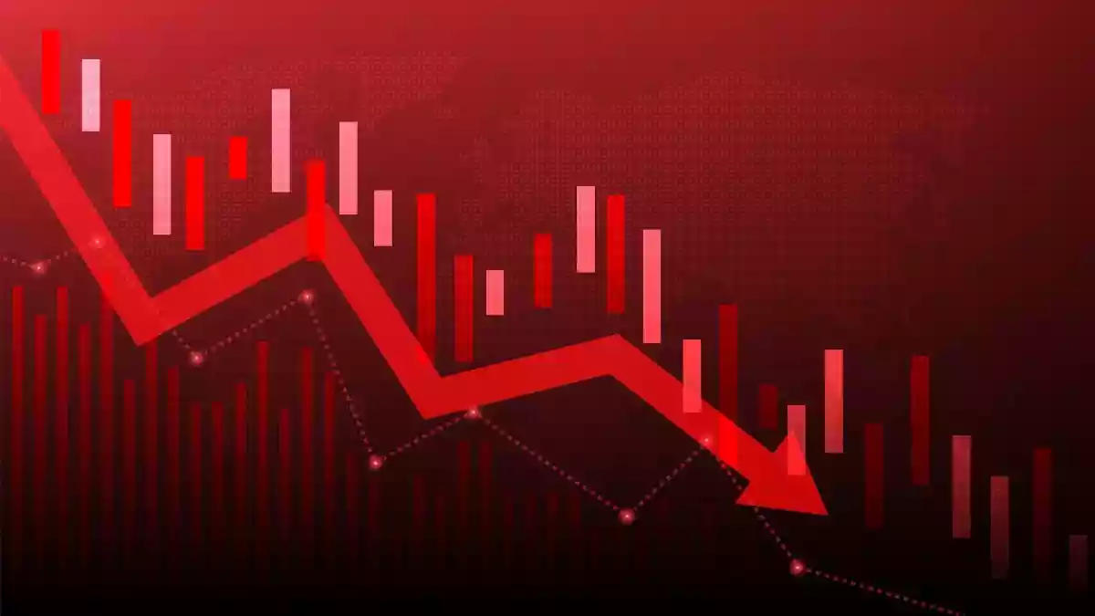 मिडिल ईस्‍ट में जंग के बीच शेयर बाजार में भारी गिरावट आई है. इस बीच, मार्केट में एक आईपीओ की लिस्टिंग भी हुई है, जो 35 फीसदी गिरकर खुला. इससे निवेशकों को तगड़ा नुकसान हुआ है. मिडिल ईस्‍ट