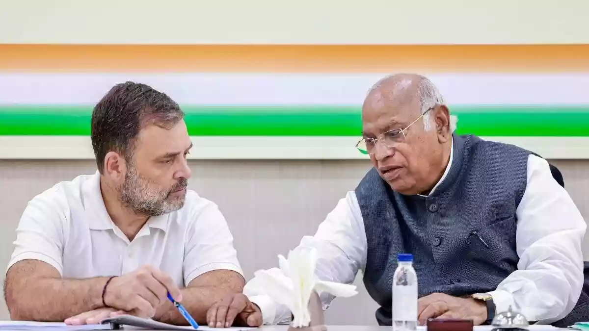 जीरो पर कांग्रेस