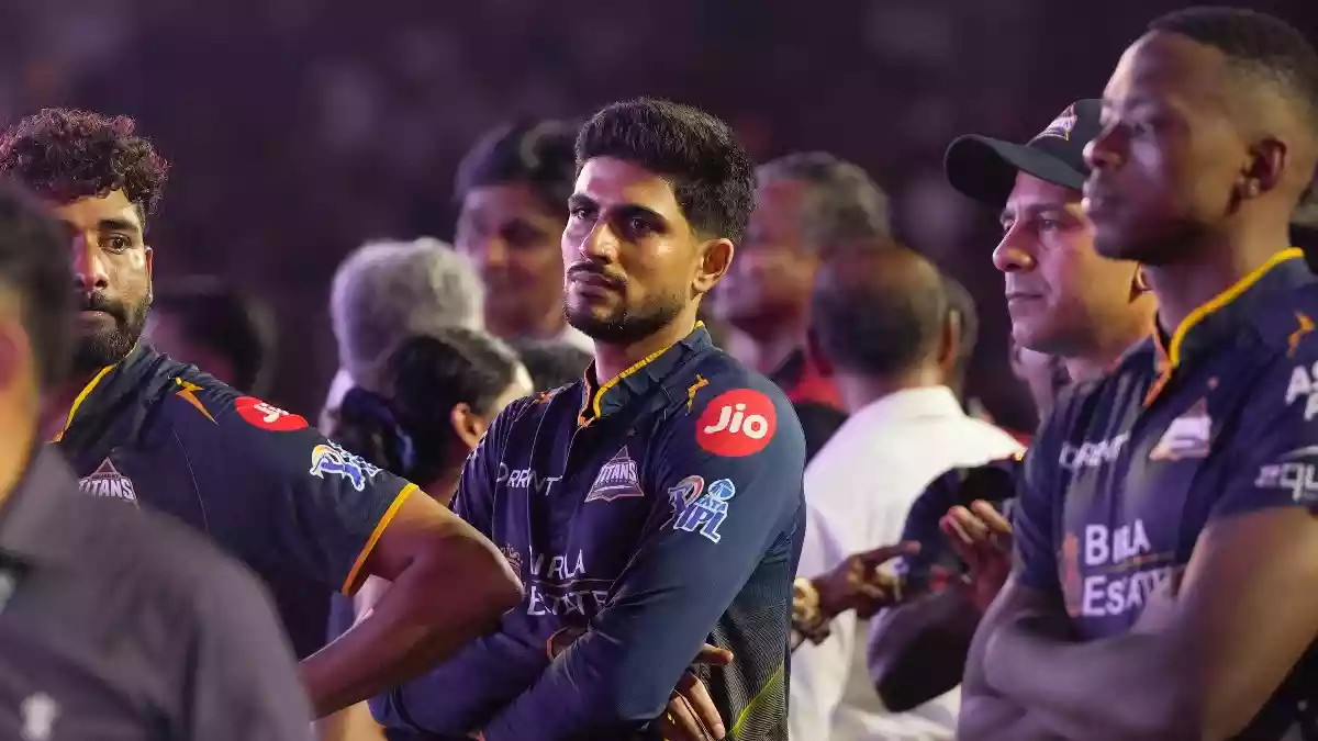 IPL 2026 फाइनल में RCB से हार के बाद गुजरात टाइटन्स के कप्तान शुभमन गिल ने माना कि टीम शुरुआती विकेट गंवाने के कारण मैच में लय नहीं बना सकी. गिल के अनुसार 180-190 रन का स्कोर मुकाबले को बराबरी पर ला