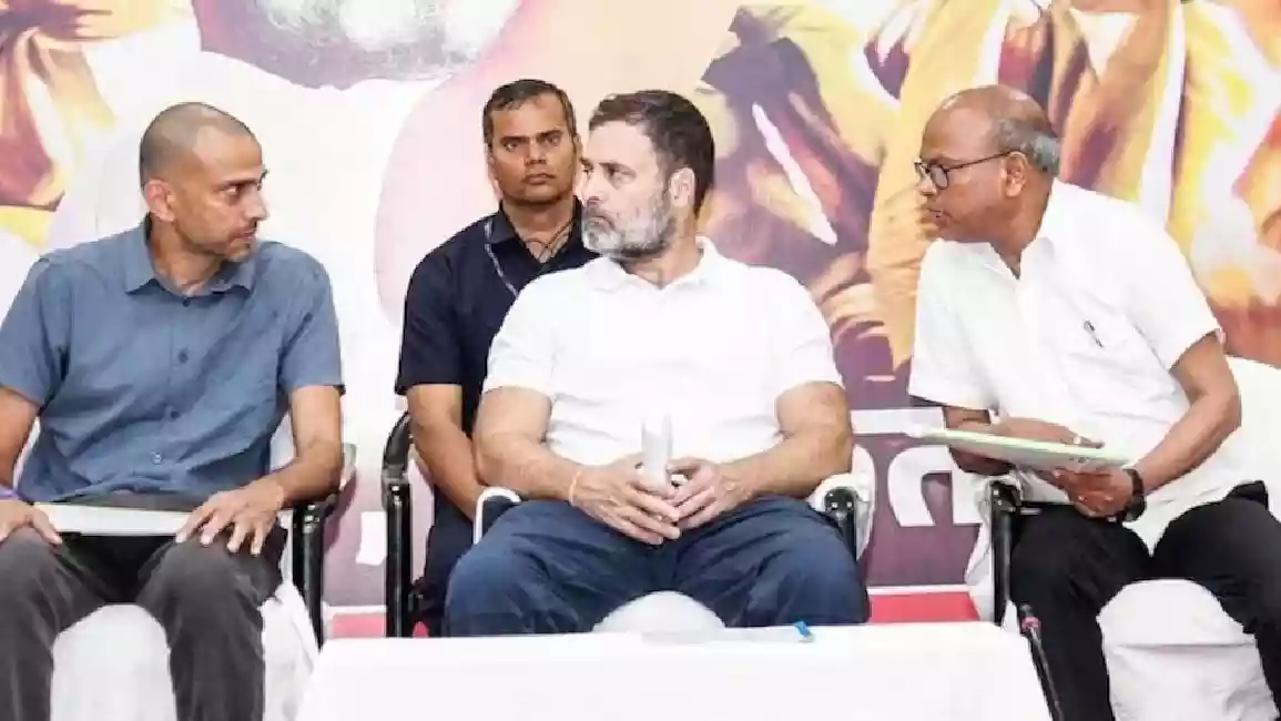 कांग्रेस में हार का ठीकरा कृष्णा अल्लावरु पर