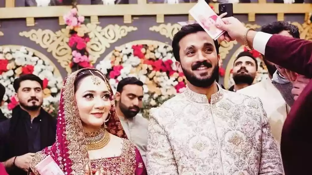 करोड़पति यूट्यूबर ने TV पर दिया तलाक