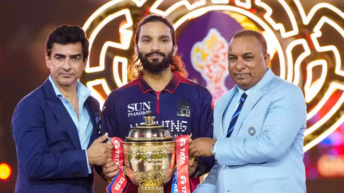 ख‍िताब जीता, मगर नहीं भूले वो हादसा, पाटीदार ने याद रखे RCB के 11 फैन्स
