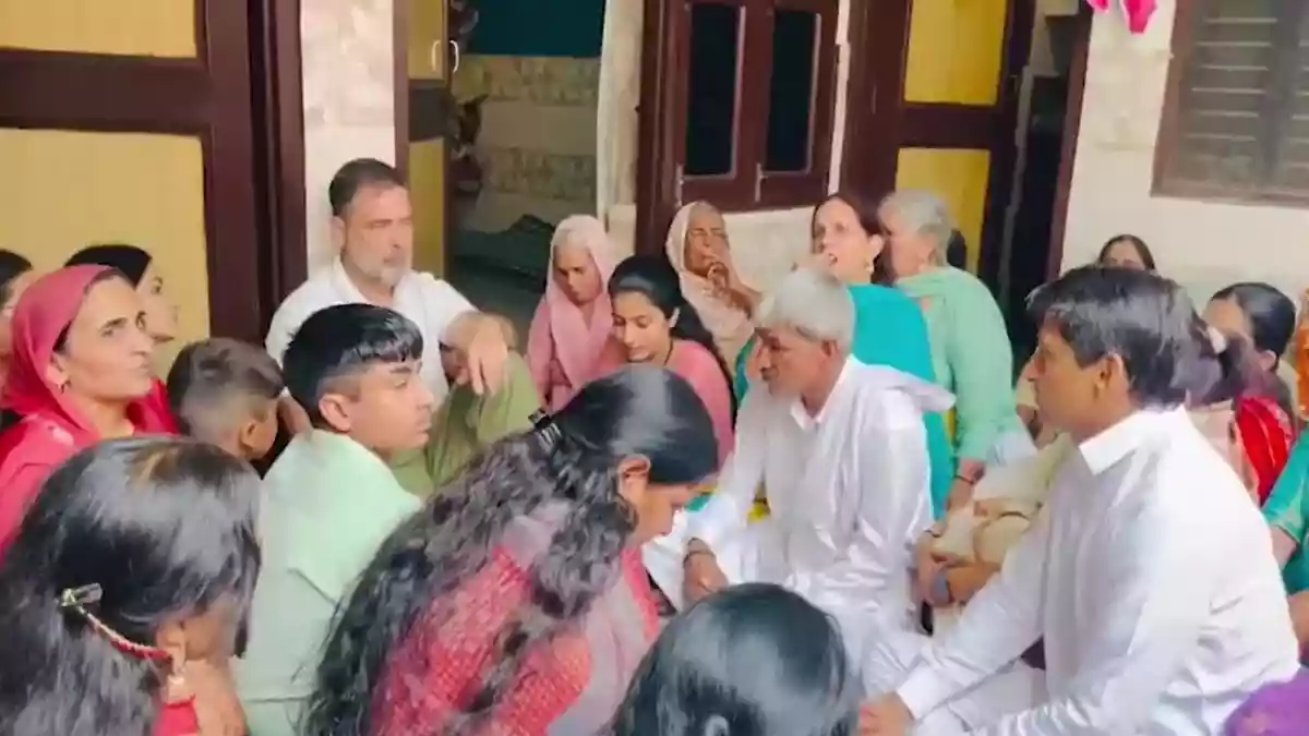 किसान की बेटी की शादी में अचानक पहुंचे राहुल गांधी