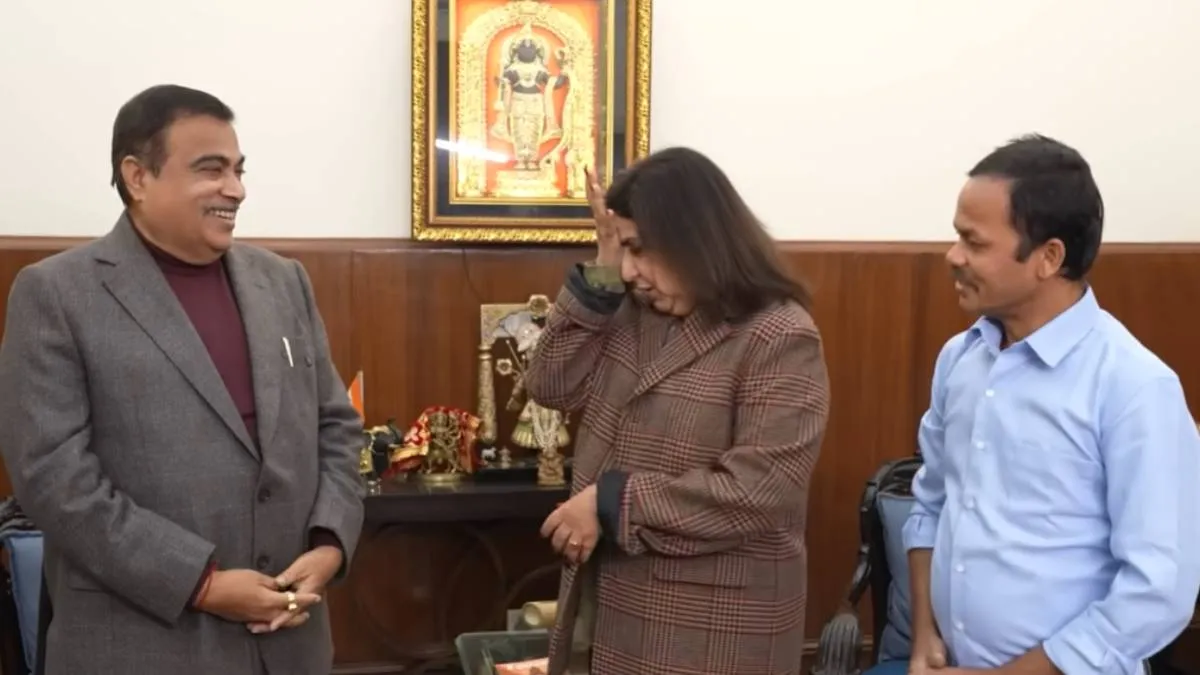 कुक के साथ नितिन गडकरी के घर पहुंचीं फराह खान