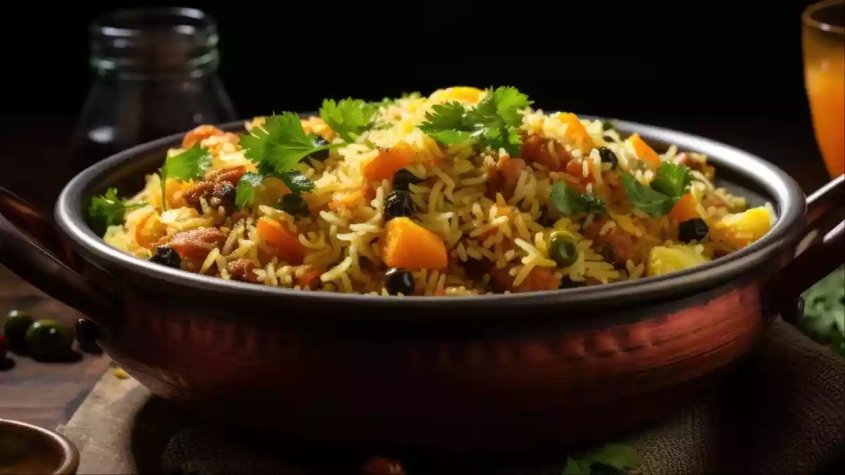लंच में बनाएं रेस्टोरेंट जैसी वेज बिरयानी