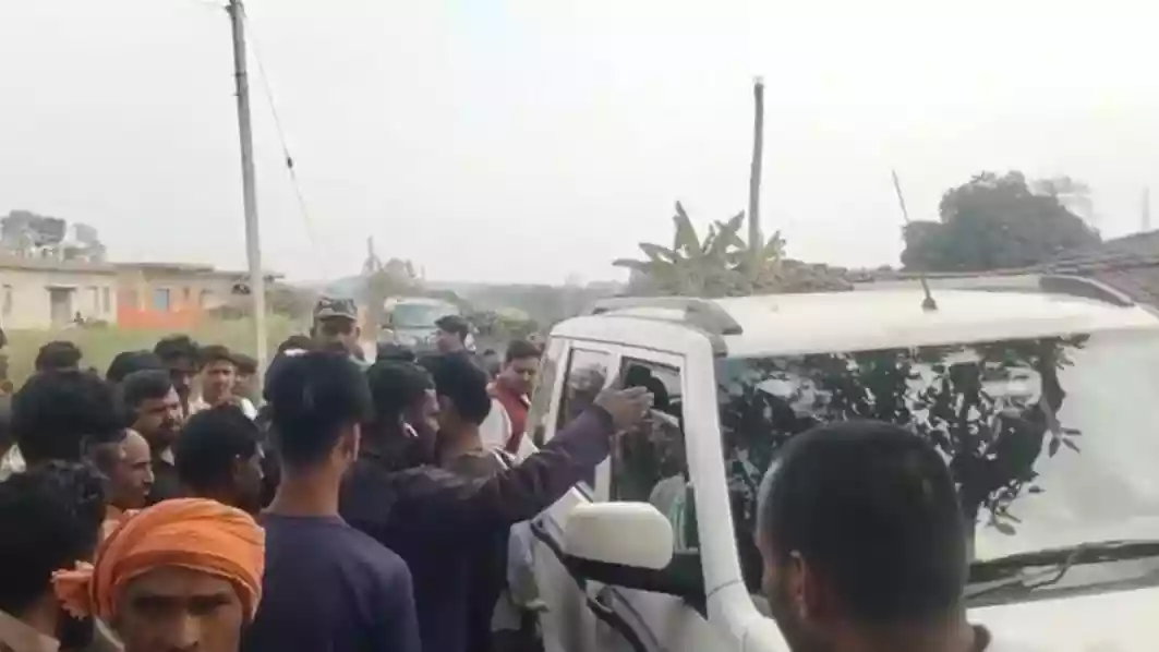 लोगों को ठगने