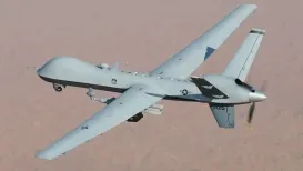 ईरान ने बुशेहर में $3.4 करोड़ मूल्य का अमेरिकी MQ-9 ड्रोन मार गिराया है. वहीं, होर्मुज में ईरानी नौसेना की चेतावनी की अनदेखी करने वाले दो तेल टैंकर बारूदी सुरंगों की चपेट में आकर धू-धू कर जल