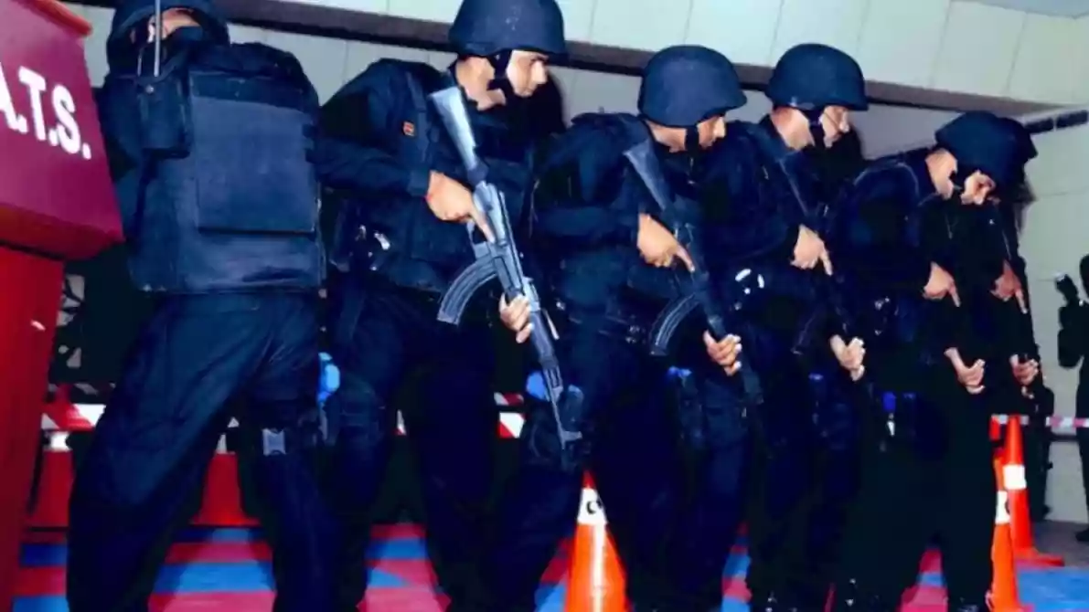 मुंबई में ISIS से कथित संबंधों की जांच के तहत महाराष्ट्र ATS ने कुर्ला और गोवंडी में तीन ठिकानों पर छापेमारी की. इस दौरान कई लोगों से पूछताछ की गई और मामले की जांच तेज कर दी गई है. क्या है ये