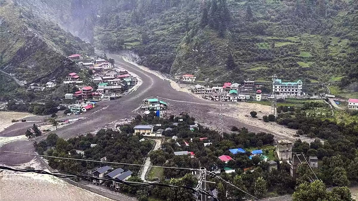 न बादल फटा, न ग्लेशियल झील