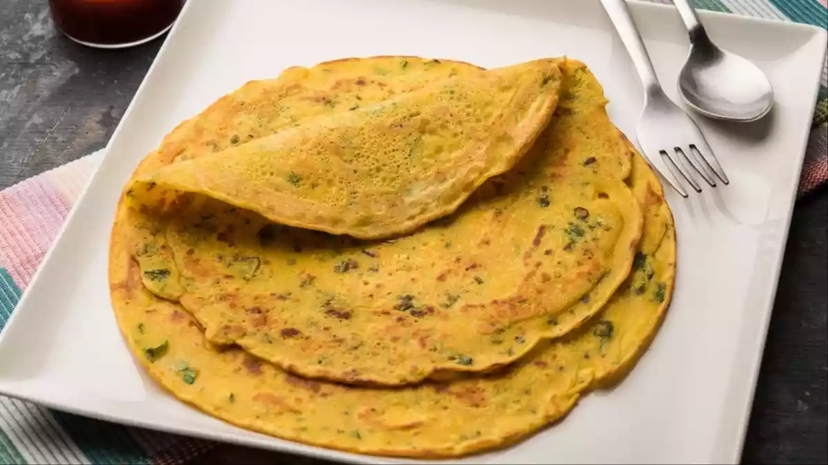 नाश्ते में ट्राई करें टेस्टी सूजी चीला