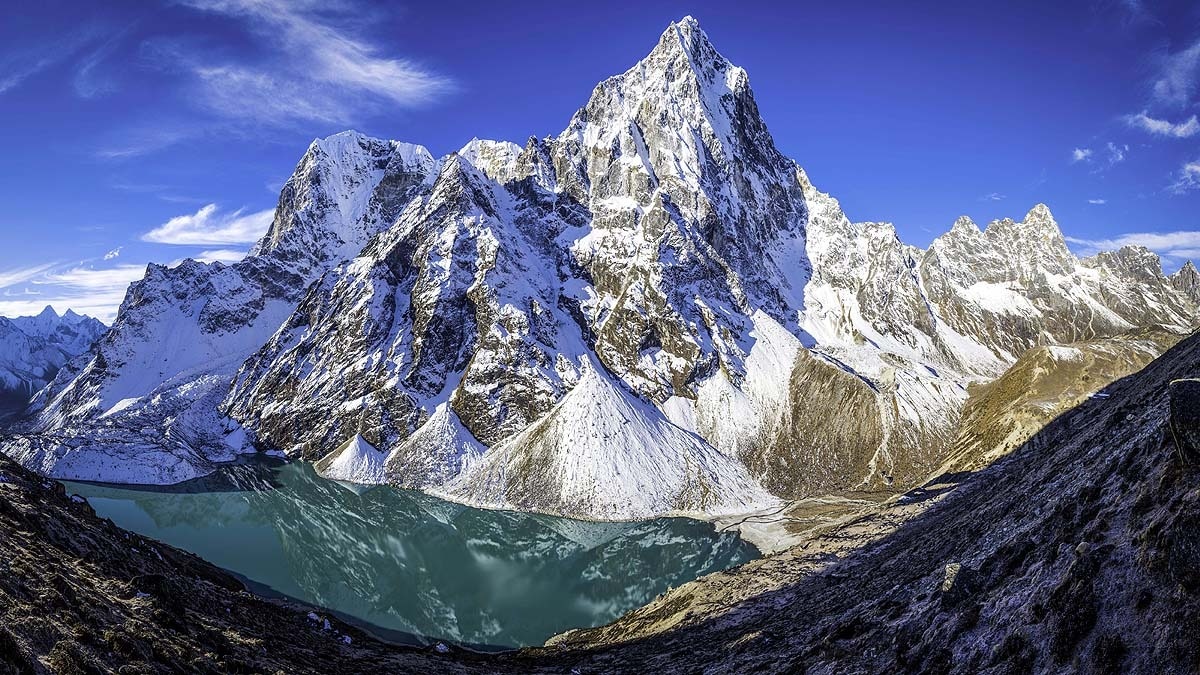 नेपाल-तिब्बत सीमा के लांगटांग-त्रिशुली क्षेत्र में सैकड़ों ग्लेशियल झीलें हैं. वैज्ञानिक रिपोर्ट्स में 47 खतरनाक झीलें चिह्नित की गई हैं. जलवायु परिवर्तन से भविष्य में और विनाशकारी