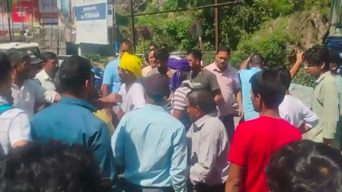 निहंग सिख तीर्थयात्रियों से जुड़े विवाद की होगी जांच