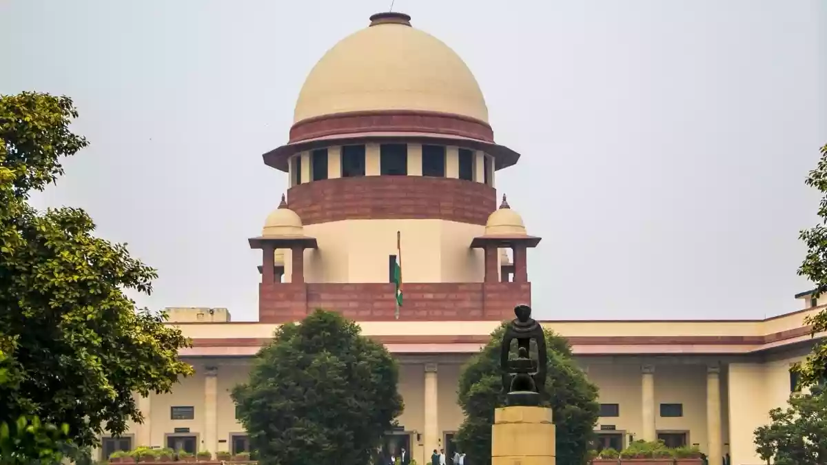 पाकिस्तान से आए हिंदू शरणार्थियों के विस्थापन पर सुप्रीम कोर्ट ने लगाई रोक