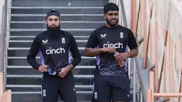 पाकिस्तानी' होना मुसीबत