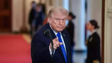 अमेरिका जुलाई तक फिर से टैरिफ को रोलआउट कर सकता है. यह संकेत अमेरिका अधिकारी स्‍कॉट बेसेंट ने दिया है. एक बयान में उन्‍होंने कहा कि टैरिफ को लेकर फिर से विचार किया जा रहा है. अमेरिकी