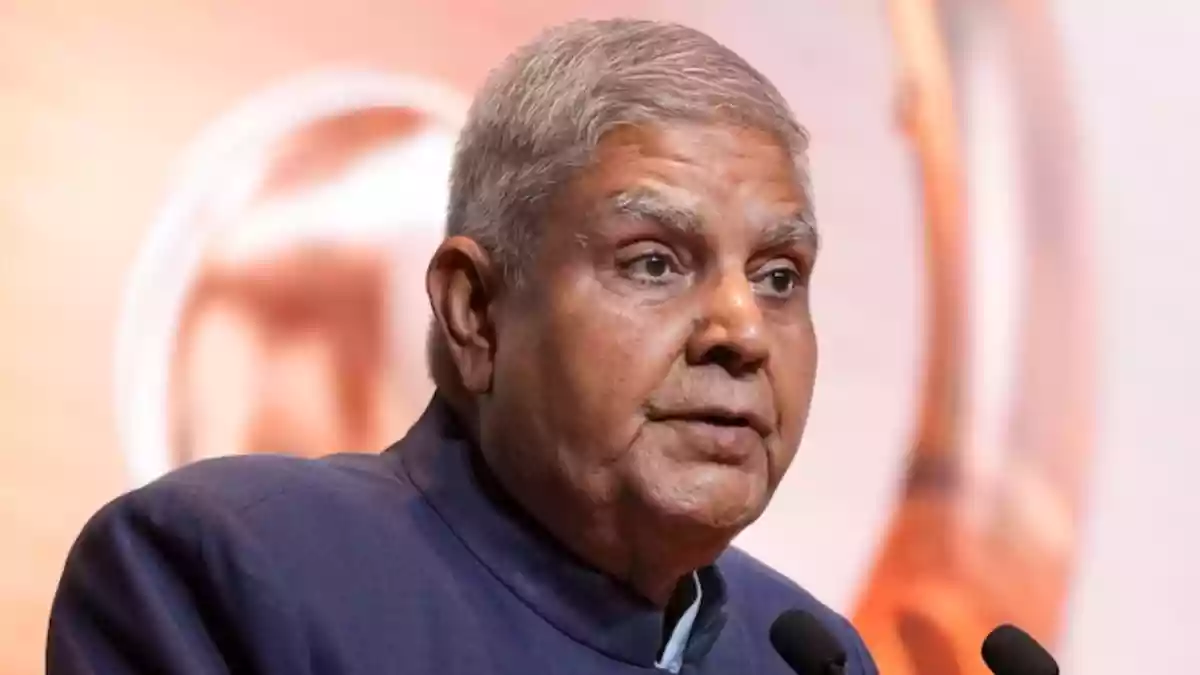 पूर्व उपराष्ट्रपति का एयरपोर्ट पर स्वागत करने नहीं पहुंचा कोई BJP नेता