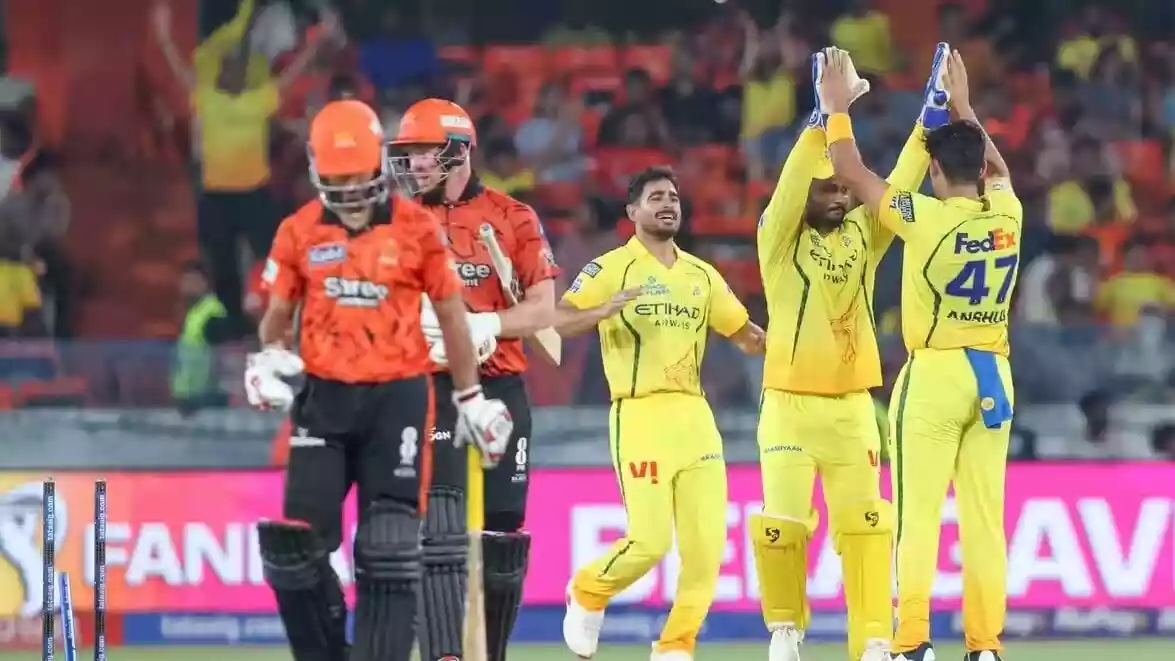 RCB की प्लेऑफ में एंट्री