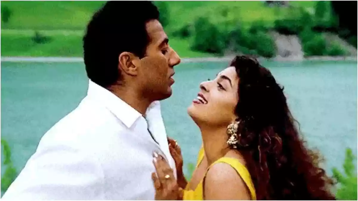 सनी देओल संग लिपलॉक से झिझकीं जूही चावला