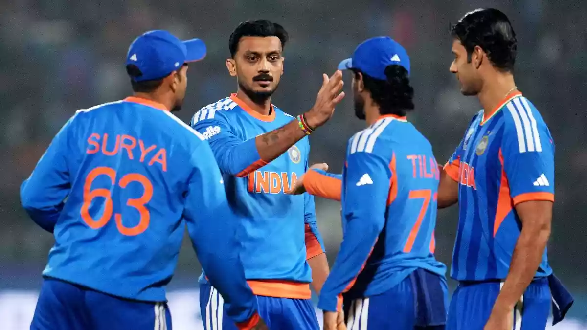 भारतीय टीम को सेमीफाइनल में इंग्लैंड से कड़ी टक्कर मिल सकती है. हैरी ब्रूक की अगुवाई में इंग्लैंड ने लीग स्टेज में उतना बढ़िया खेल नहीं दिखाया था. लेकिन सुपर-8 स्टेज में उसने श्रीलंका,