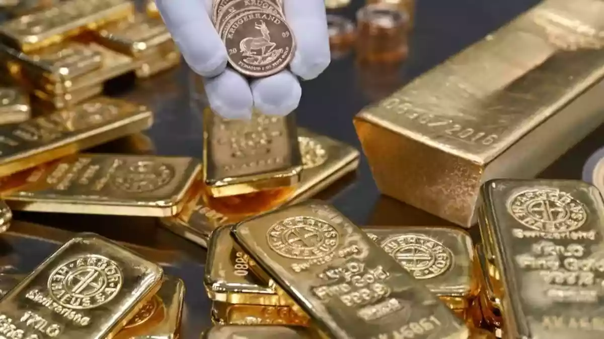 दुनिया भर के देश धीरे-धीरे करके सोने का रिजर्व बढ़ा रहे हैं. यूरोप के छोटे से देश ने कुछ महीनों में सबसे ज्‍यादा सोने की खरीद की है. इसके साथ ही चीन भी तेजी से गोल्‍ड रिजर्व बढ़ा रहा है.