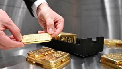 Gold Rate Alert: सोने की कीमतों में ताबड़तोड़ तेजी आने वाली है और इसे लेकर विदेश से बड़ा अलर्ट आया है. गोल्डमैन सैश ने 2026 के अंत तक सोने की कीमत 4900 डॉलर पर पहुंचने का अनुमान लगाया है. सोना-चांदी की