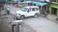 औरैया के दिबियापुर में तेज रफ्तार स्कॉर्पियो का CCTV वीडियो सामने आया है. हूटर बजाते हुए सड़क पर दौड़ रही स्कॉर्पियो अचानक बेकाबू होकर बिजली के पोल से टकराई और फिर सामने की दुकान में जा