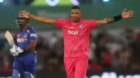 W,W,W... इस क्रिकेटर ने हैट्रिक लेकर मचाई सनसनी, WC टीम में नहीं मिली थी जगह